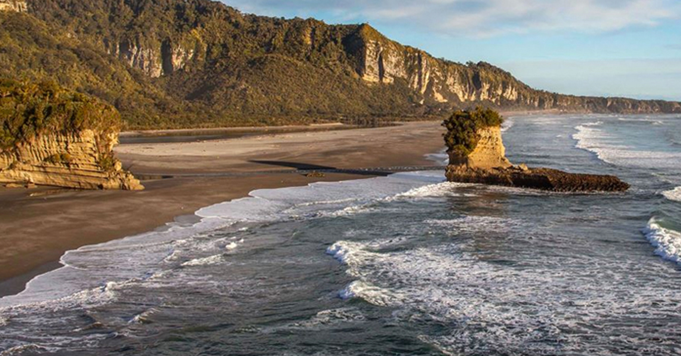 Western coast. Саут-Уэст-Айленд. Уэст-Коост nz. Западное побережье США. Западное побережье Канады фото.